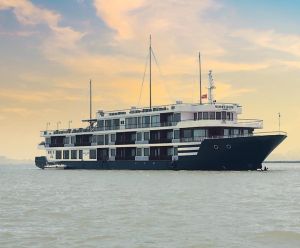 Creating your memorable trip to Lan Ha Bay trip with Sealife Legend Cruise.
#sealifelegendcruise #sealifegroup #lanhabay